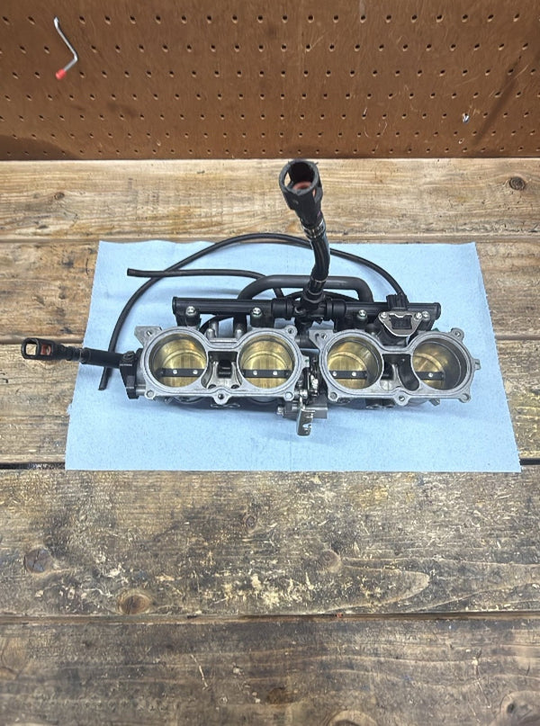 2008-2011 OEM HONDA CBR1000RR - THROTTLEBODIES THROTTLEBODY INJECTORS FUEL LINES