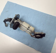2011-2026 OEM SUZUKI GSX-R600/750 - FUEL PUMP AND FLOAT GAS PETROL SENDER ASSEMB