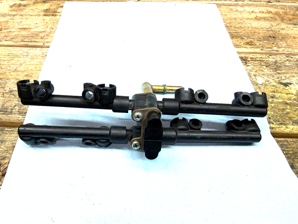 2005-2006 OEM SUZUKI GSXR1000 OEM FUEL RAILS