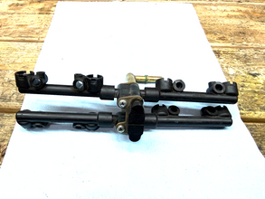 2005-2006 OEM SUZUKI GSXR1000 OEM FUEL RAILS