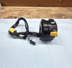 2006-2007 OEM SUZUKI GSX-R600/750 LEFT HORN HANDLEBAR CONTROLS