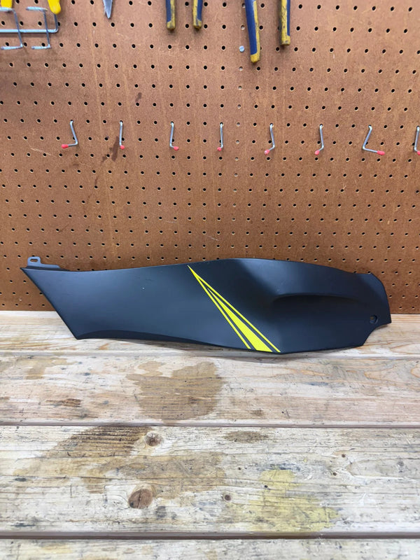 2016–2020 KAWASAKI ZX-10R RIGHT FUEL TANK COVER FAIRING COWL
