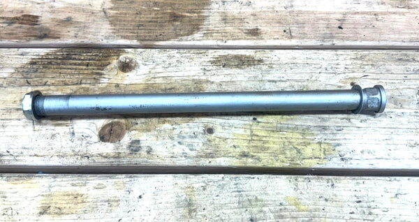 2016-2019 OEM APRILIA RSV4RR SWINGARM AXLE BOLT NUT SPINDLE STRAIGHT THREADED