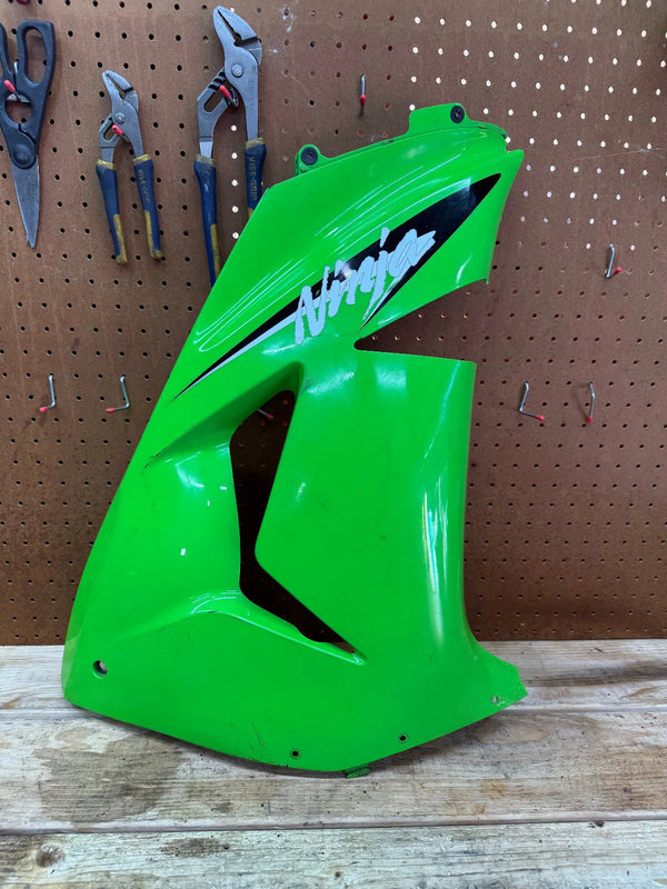 2006.2007 KAWASAKI NINJA ZX10R OEM LEFT MID UPPER SIDE FAIRING COWL PLASTIC