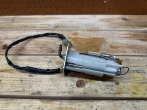 2016-2020 OEM KAWASAKI NINJA ZX-10R ZX10 FUEL PUMP ASSEMBLY