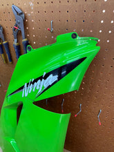 2006.2007 KAWASAKI NINJA ZX10R OEM LEFT MID UPPER SIDE FAIRING COWL PLASTIC