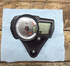 2008-2010 OEM SUZUKI GSX-R600 - TACH SPEEDOMETER CLUSTER SPEEDO *13,035 MILES*