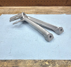 2006-2007 OEM SUZUKI GSX-R600/750 - LEFT PASSENGER PEG