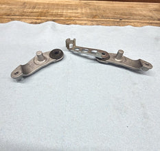 2006-2007 OEM YAMAHA YZF R6 - FUEL TANK CELL RESERVOIR BRACKET MOUNTS