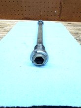 2006-2007 OEM SUZUKI GSXR 600 750 SWINGARM SWING ARM PIVOT AXLE BOLT