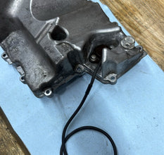 2008-2016 OEM YAMAHA YZF R6 - OIL PAN & SENSOR W/ DRAIN BOLT