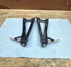 2008-2016 OEM YAMAHA YZF R6 - LEFT & RIGHT PASSENGER PEGS