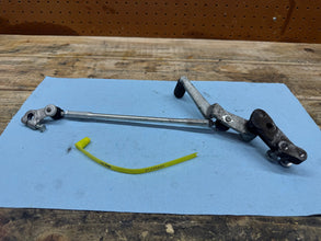 2006-2014 OEM SUZUKI GSXR 600 750 SHIFTER LINKAGE SHIFT LINK PEDAL & BRACKET