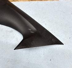 08-16 YAMAHA R6 - RIGHT AIR DUCT COVER