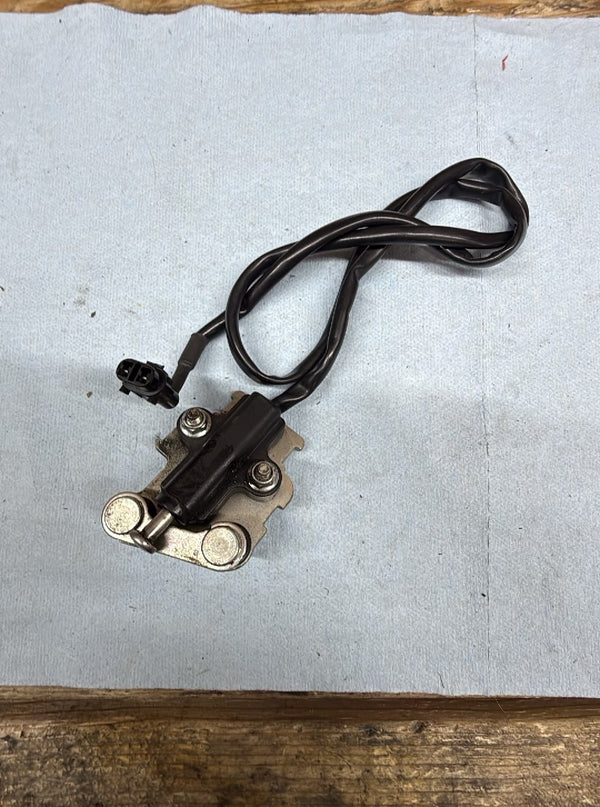 2006-2016 OEM YAMAHA YZF R6 - KICKSTAND SENSOR SWITCH