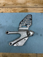 2006-2007 OEM YAMAHA YZF R6 R6R LEFT REARSET REAR SET DRIVER FOOT PEG REST