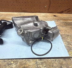 2003-2005 OEM YAMAHA YZF R6 - OIL PAN & PICKUP & SENSOR