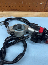 17-20 OEM YAMAHA YZF R6 RIGHT CLIPON HANDLEBAR W/ KILL SWITCH CONTROLS & CABLES