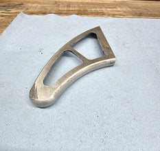 08-16 YAMAHA R6 - SHARK FIN CHAIN GUARD