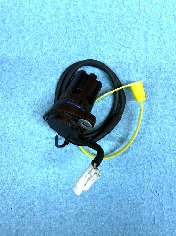 09-14 OEM YAMAHA YZF R1OEM OIL LEVEL SENSOR 14B-85720-00-00 2013