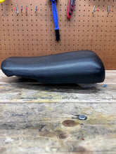 99-2007 OEM SUZUKI HAYABUSA REAR BACK PASSENGER TANDEM SEAT PAD SADDLE PILLION