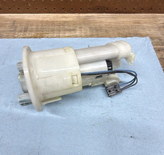 2008-2016 YAMAHA YZF R6 - FUEL PUMP *DAMAGE*
