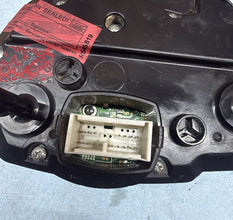 2008-2010 OEM SUZUKI GSX-R600 - TACH SPEEDOMETER CLUSTER SPEEDO *13,035 MILES*