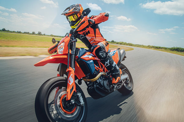 (17-26) KTM 690 SMC / Duke / 690 Enduro / Gas Gas 700 / Husqvarna 701 Stage 1+ ECU Flash With Tuner