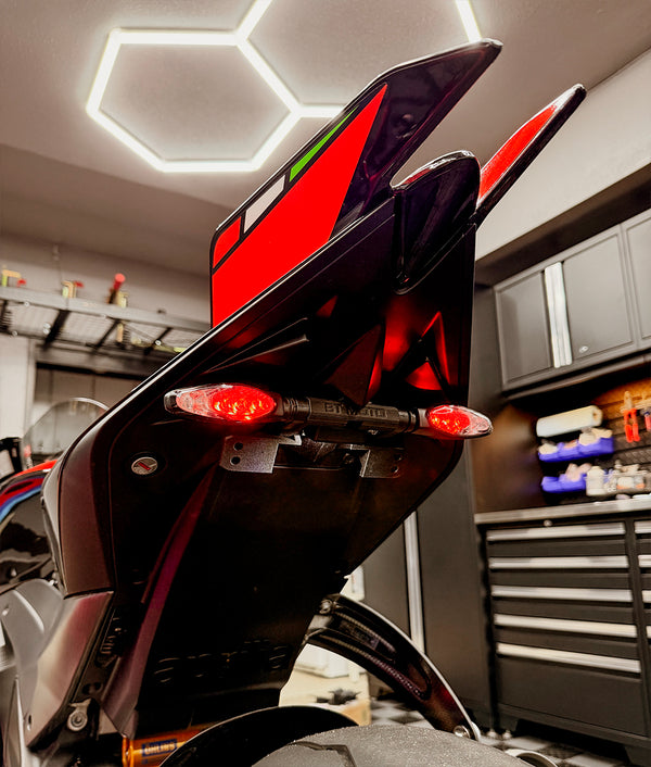 26-27 Aprilia RSV4 / Tuono V4 Tidy Tail Fender Eliminator Kit
